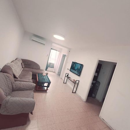 נוף לאגם הכנרת היפה והמרגיע Apartamento Tiberíades Exterior foto
